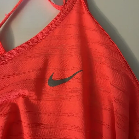 Nike Dri-Fit Tanktop - Picture 4 of 5
